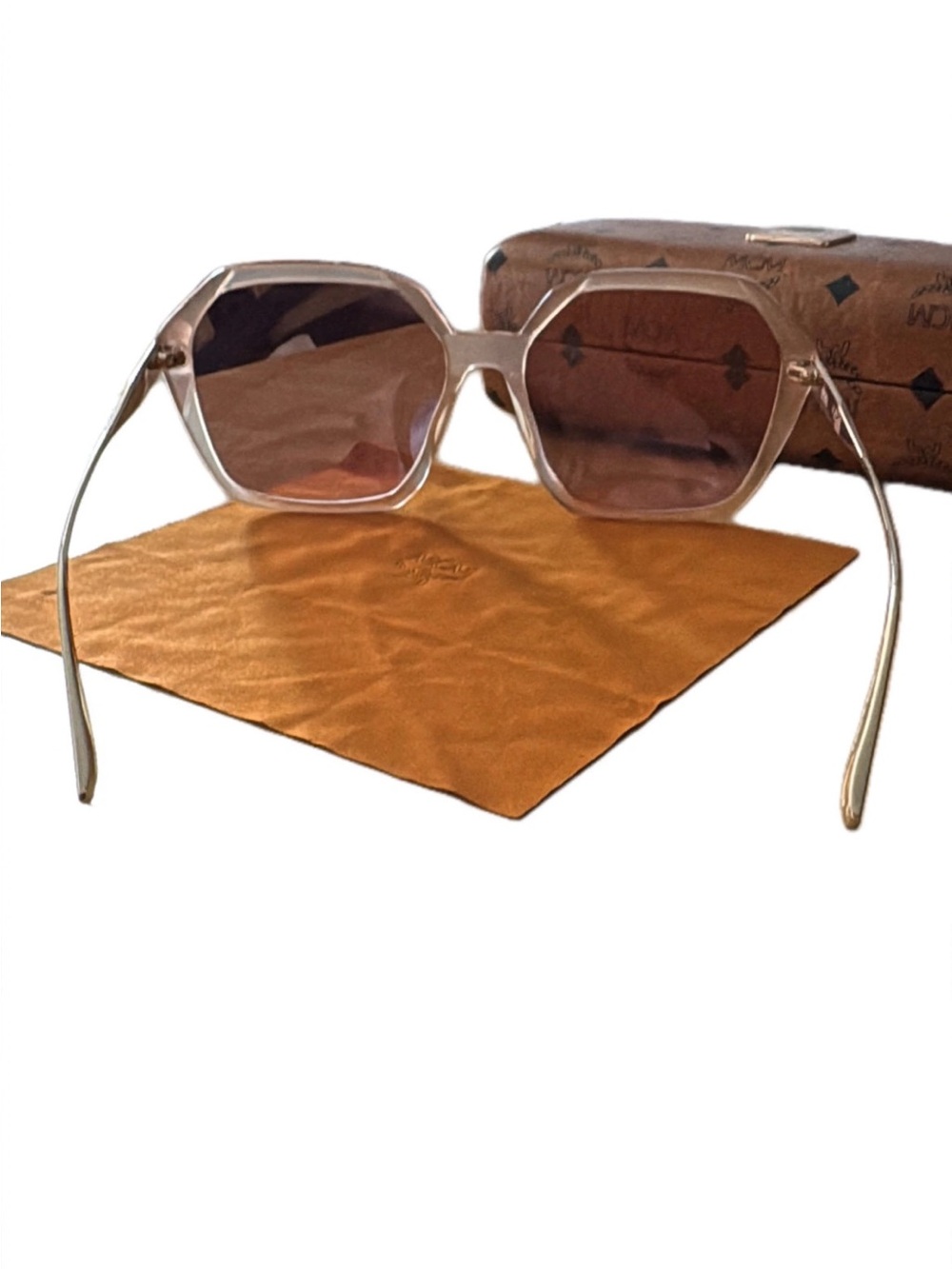 MCM | Brown MCM700SA Sunglasses with Case and Cloth - Picture 3 of 4